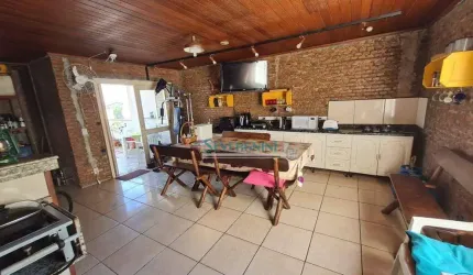 Cobertura com 2 dormitórios à venda, 138 m² por R$ 250.000,00 - Centro - Cachoeirinha/RS