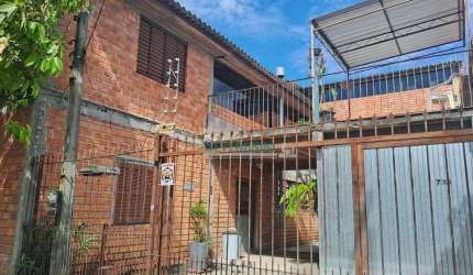 Sobrado com 3 dormitórios à venda, 386 m² por R$ 450.000,00 - Parque da Matriz - Cachoeirinha/RS