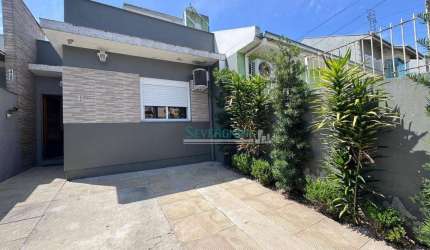 Casa com 2 dormitórios à venda, 65 m² por R$ 349.900,00 - Parque da Matriz - Cachoeirinha/RS