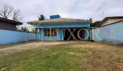 Linda casa localizada no bairro Volta Grande em Navegantes SC, casa 3 dormitórios e terreno de 770 m².