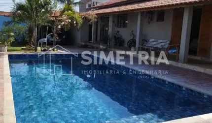 Casa com piscina – Bairro Jd Sta Mônica – São Pedro/SP. AC – 150m². AT – 520m².