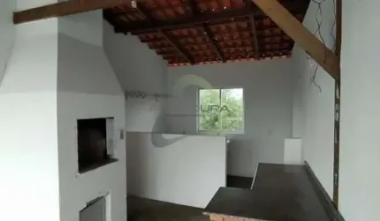Casa em condomínio fechado com 3 quartos à venda na Rua 306, 1111, Meia Praia, Itapema por R$ 880.000