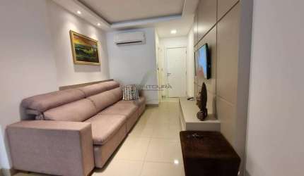 Apartamento com 3 quartos para alugar na Rua 254, 316, Meia Praia, Itapema por R$ 6.600
