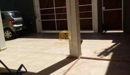 Casa 03 Dormitórios, Salto de São José, Salto - R$ 465 mil