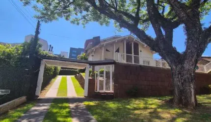 Casa Alto Padrão Bairro Santa MAria