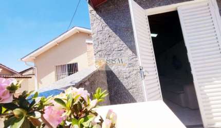 Casa à venda com 3 quartos e 2 vagas cobertas - R$ 580.000,00 - Pq. Res. Eloy Chaves - Jundiaí/ SP