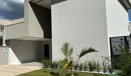 Casa à Venda no Jardim Nápoles, Senador Canedo — Conforto, Elegância e Funcionalidade!