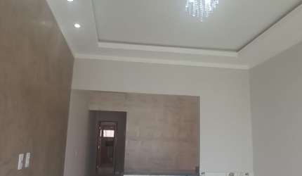Casa 2/4 trindade