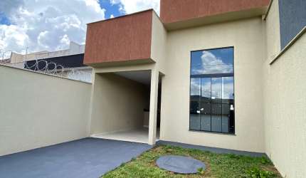 Linda casa no Goiânia Park Sul