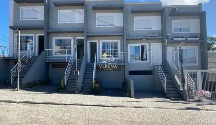 LINDO TRIPLEX DE ESQUINA E COM PÁTIO