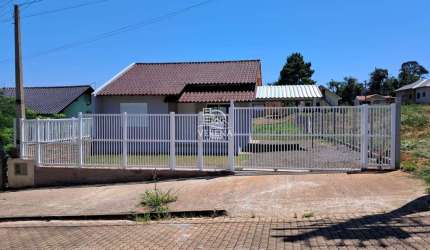CASA PLANA COM 02 DORMITÓRIOS!