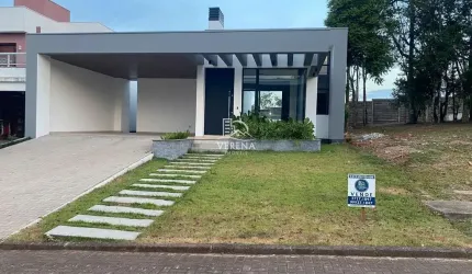 LINDA CASA EM CONDOMÍNIO FECHADO