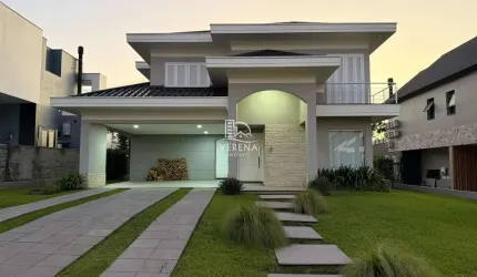 BELA E IMPECÁVEL RESIDÊNCIA NO CONDOMÍNIO COUNTRY VILLE