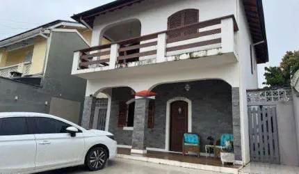 Casa à venda, 122 m² por R$ 750.000,00 - Centro - Caraguatatuba/SP