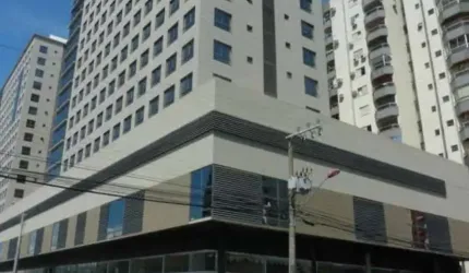 Aluguel loja no Kennedy Towers em São José