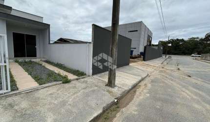 Casa Geminada Jardim Geovana, São Francisco do Sul, SC.