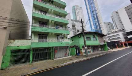 Balneário Camboriu - SC- Terreno 433,5 m2, Edifício de 4 Apartamentos e Sobrado.