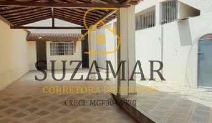 Casa para Venda em Governador Valadares, Grã-Duquesa, 5 dormitórios, 1 suíte, 2 banheiros, 3 vagas