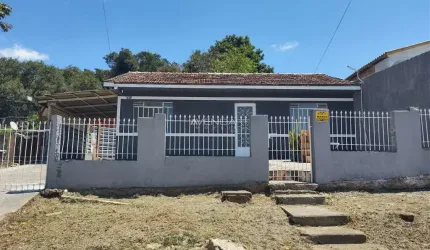 Casa com 2 quartos à venda na Travessa Roma, 88, Atuba, Colombo, 70 m2 por R$ 320.000