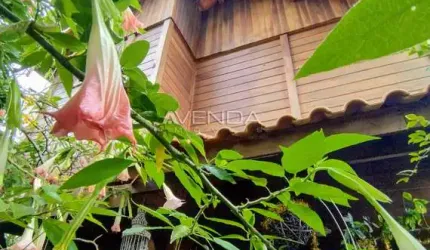 Casa com 3 quartos à venda na Travessa Padre Feijó, 91, Tarumã, Curitiba, 360 m2 por R$ 800.000