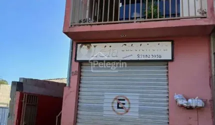 Casa com Salão Comercial à Venda em Bragança Paulista