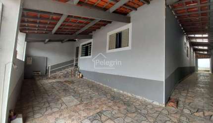 Casa à Venda - Espaço e Conforto em um Terreno de 250m²