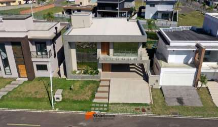 Casa para Venda em Florianópolis, São João do Rio Vermelho, 4 dormitórios, 4 suítes, 5 banheiros, 4 vagas