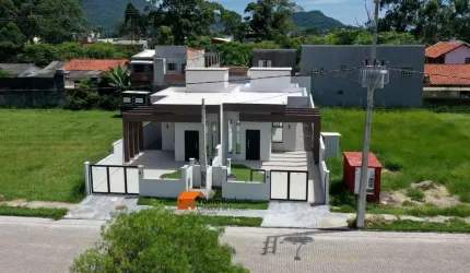 Casa para Venda em Florianópolis, São João do Rio Vermelho, 2 dormitórios, 1 suíte, 2 banheiros, 2 vagas