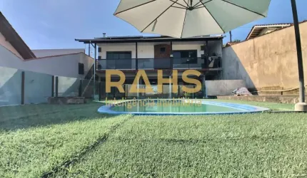 Lindo sobrado semi-mobiliada e climatizada com 2 suítes, 3 vagas de garagem e completa área de lazer a venda no melhor do bairro Itaum - 750 mil