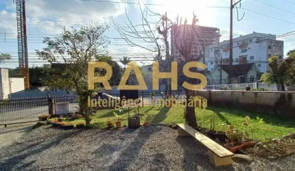 Terreno amplo no bairro Anita Garibaldi em Joinville Santa Catarina