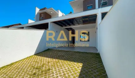 Casa Geminada com piscina à Venda no bairro Atiradores em Joinville/SC