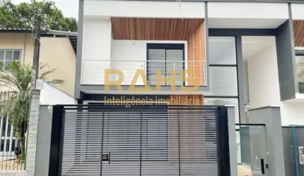 Sobrado Geminado de alto padrão no Bairro Saguacu com 1 suite + 2 Demi-suites