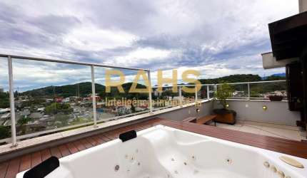 Cobertura plana com Jacuzzi no América - Joinville/SC