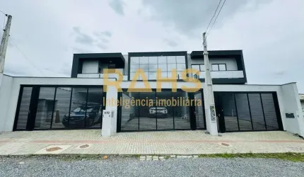 Sobrado com 3 Suítes à venda no Santo Antônio - Joinville/SC