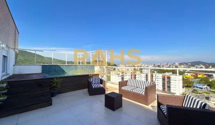 Cobertura Plana com Piscina à venda no Saguaçu - Joinville/SC