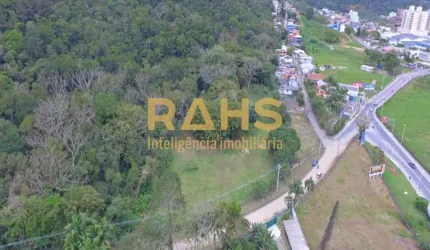 Terreno de 31.000 m² na divisa de Camboriú e Balneário Camboriú