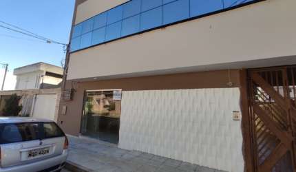 Código 4503 -  Aluga ponto comercial na Rua Rio Amazonas, bairro Ferroviários, com aproximadamente 80m²