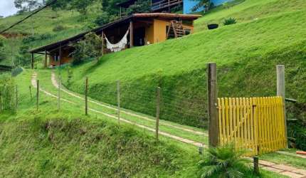 Linda Casa em condomínio em Areal - RJ