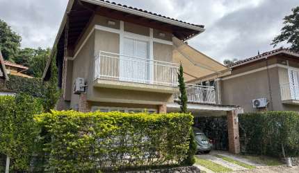 Oportunidade em Nogueira de Volta - Casa em Condomínio.