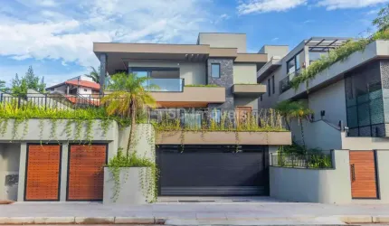 Casa 4 Dormitórios – Lagoa da Conceição – Florianópolis, SC