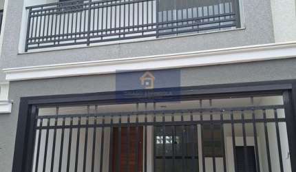 Sobrado Geminado Triplex - 03 - Dormitórios - Dom Bosco