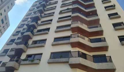 Oportunidade! Alto Lapa, apto 172 mts, 3 dorms com 1 suite, depósito, 3 vagas.