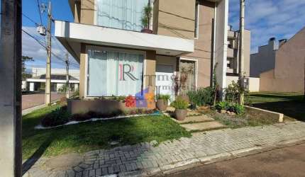 Excelente Casa de esquina em condomínio SJP
