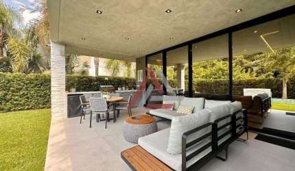 Casa com 4 quartos à venda, 564 m² por R$ 13.990.000 - Jurerê Internacional - Florianópolis/SC