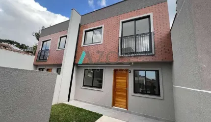 Sobrado à venda com 03 dormitórios  no  Santa Cândida em   Curitiba por R$ 529.990,00