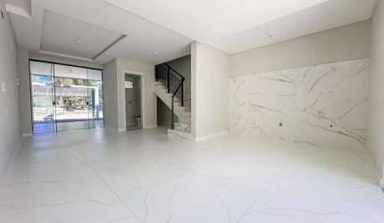 Sobrado com 3 dormitórios à venda, 123 m² por R$ 730.000,00 - Itacolomi - Balneário Piçarras/SC