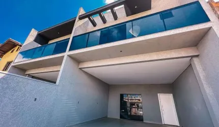 Sobrado com 3 dormitórios à venda, 180 m² por R$ 1.290.000,00 - Centro - Balneário Piçarras/SC