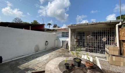 CASA  VENDA NA VÁRZEA 3 QUARTOS