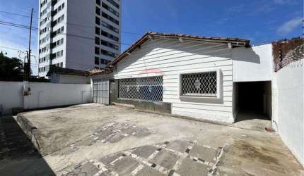 Casa ampla para aluguel comercial na Encruzilhada (taxas inclusas)