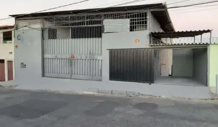 Galpão / Depósito / Armazém com 3 quartos à venda em Belo Horizonte